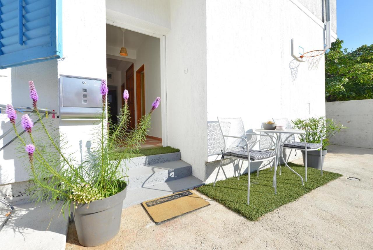Beautiful 1-Bed Apartment Kristijan Zadar Exterior photo